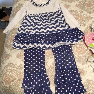 Boutique outfits size 6/7